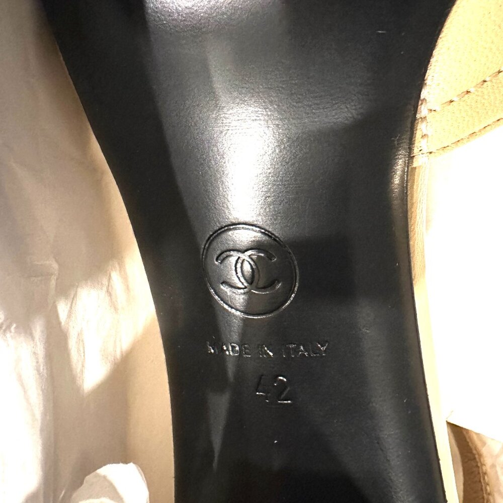 CHANEL 24B Lambskin Quilted Leather Mary Jane Pumps Mirror Heel Sandals - Picture 15 of 16